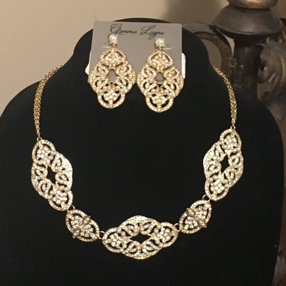 Gemma Layne Earrings and Necklace Set
